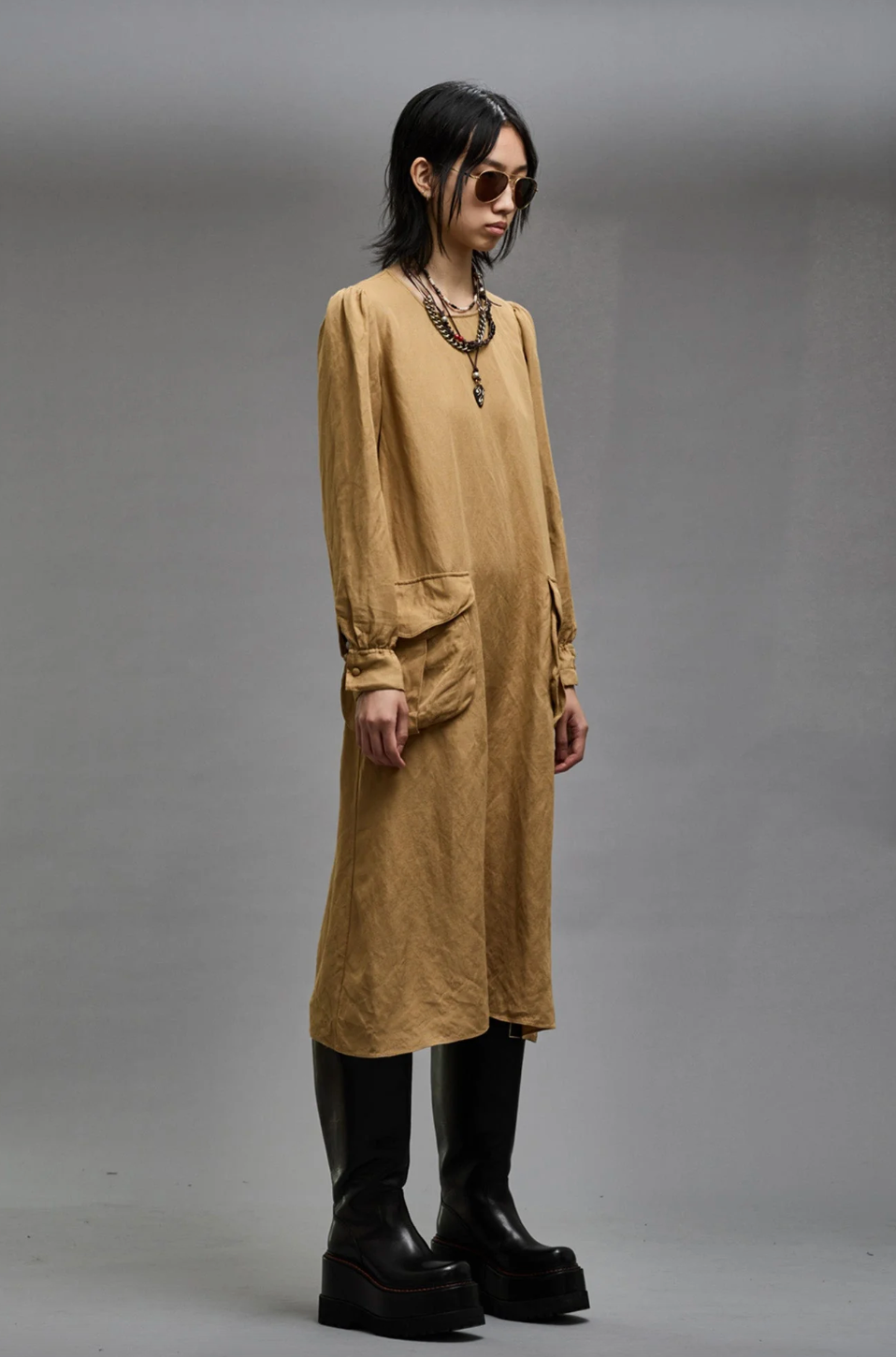 Bellow Pockets Dress in Khaki