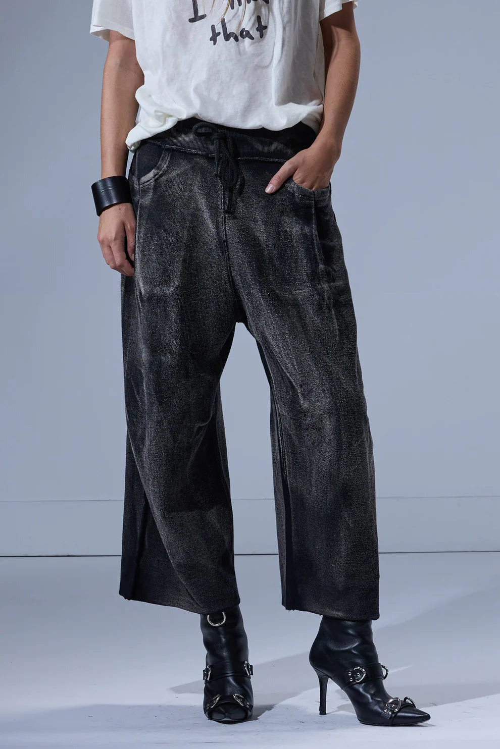 CROPPED PLEATED SWEATPANT